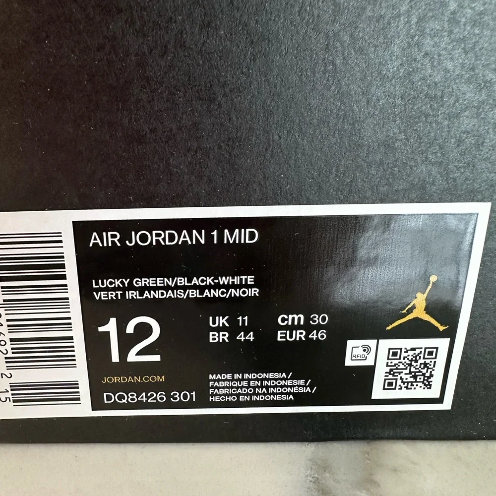 Air Jordan 1 Mid- Lucky Green